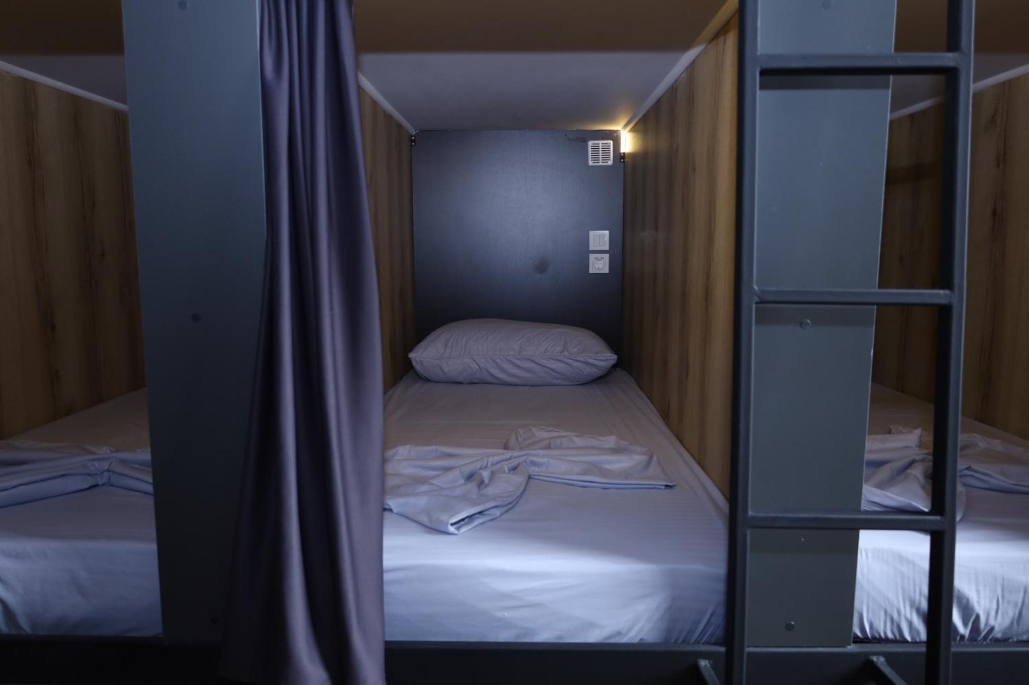 Hostel 90Pods & C O Working Shkodra Zimmer foto