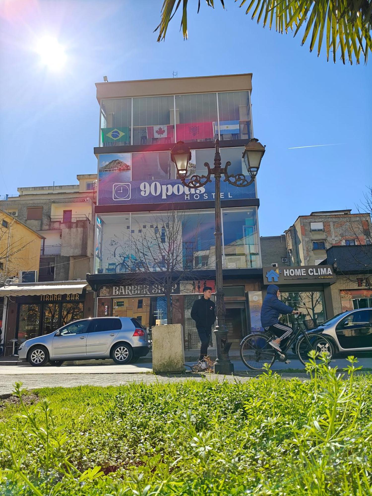 Hostel 90Pods & C O Working Shkodra Exterior foto